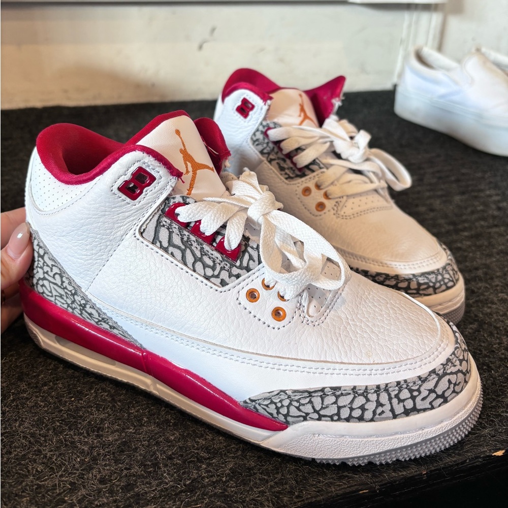 Cardinal red air jordan 3